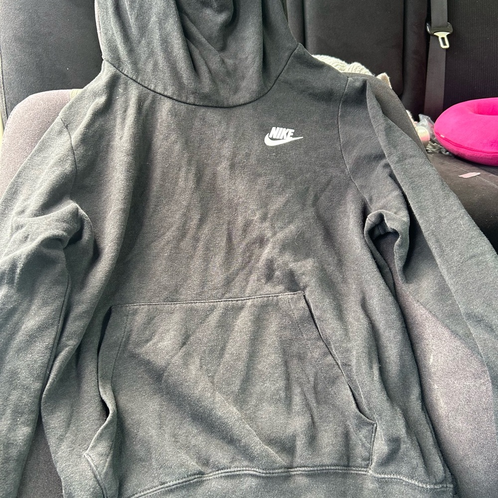 WOMEN NIKE HOODIE SIZE SMALL